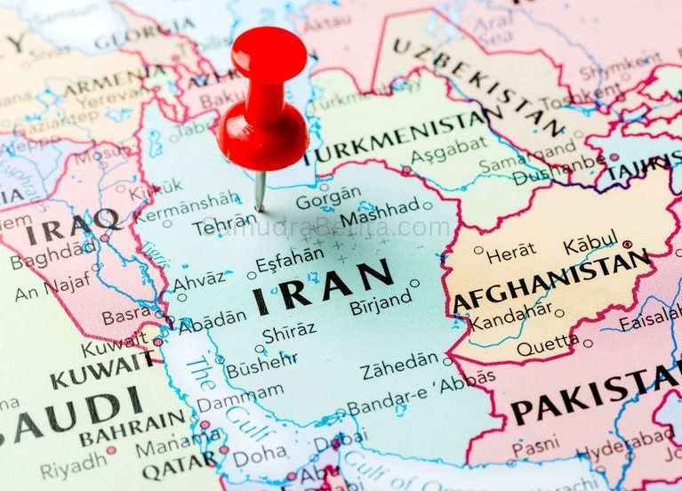 Lebih dari 7.250 Orang Diselamatkan dari Reruntuhan Iran